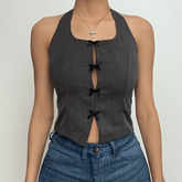 Neckholder-Bauchtop mit Schleife, Schlitz, Rücken und Reißverschluss, ärmellos